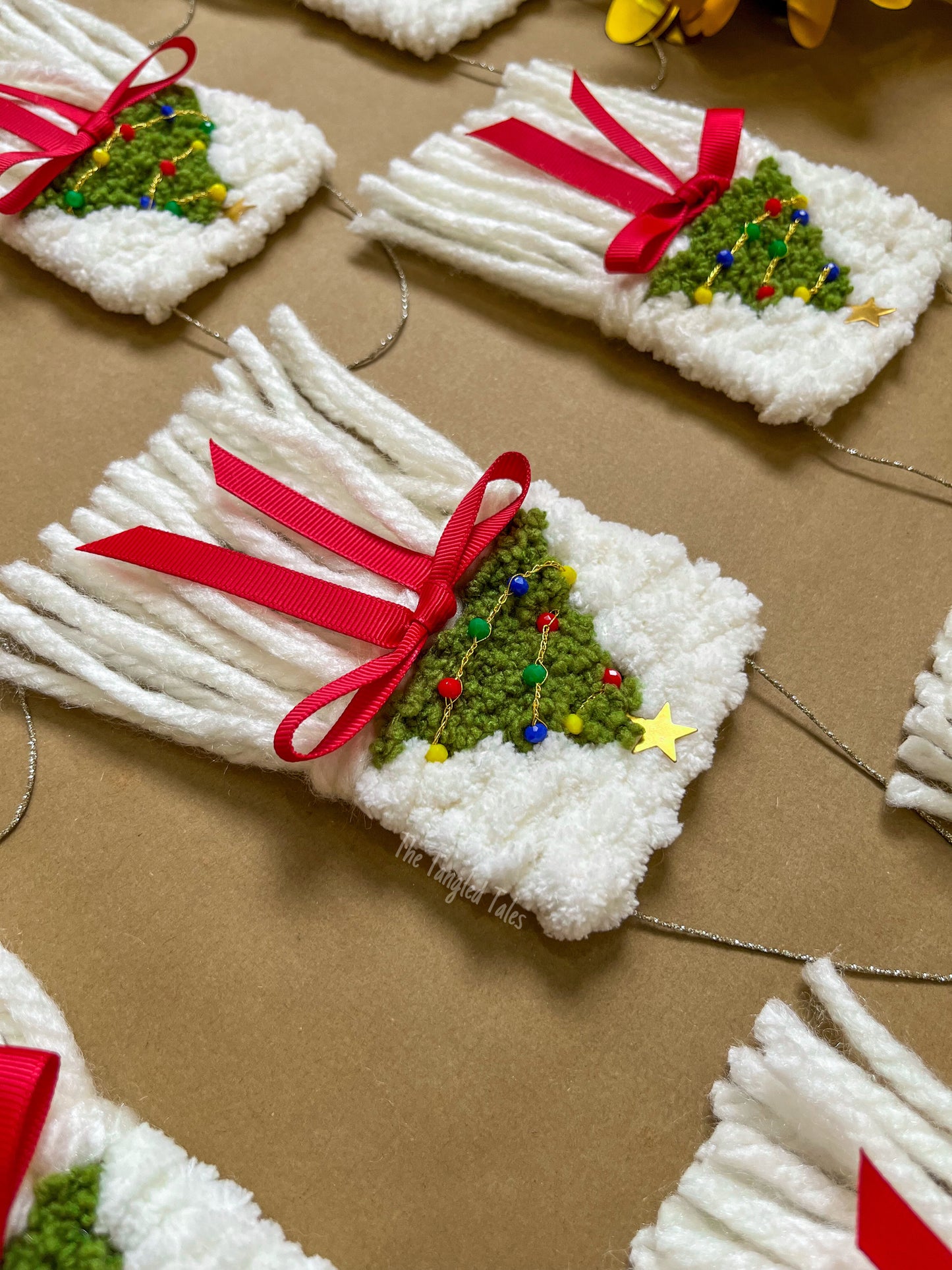 CHRISTMAS TREE WEAVED ORNAMENT