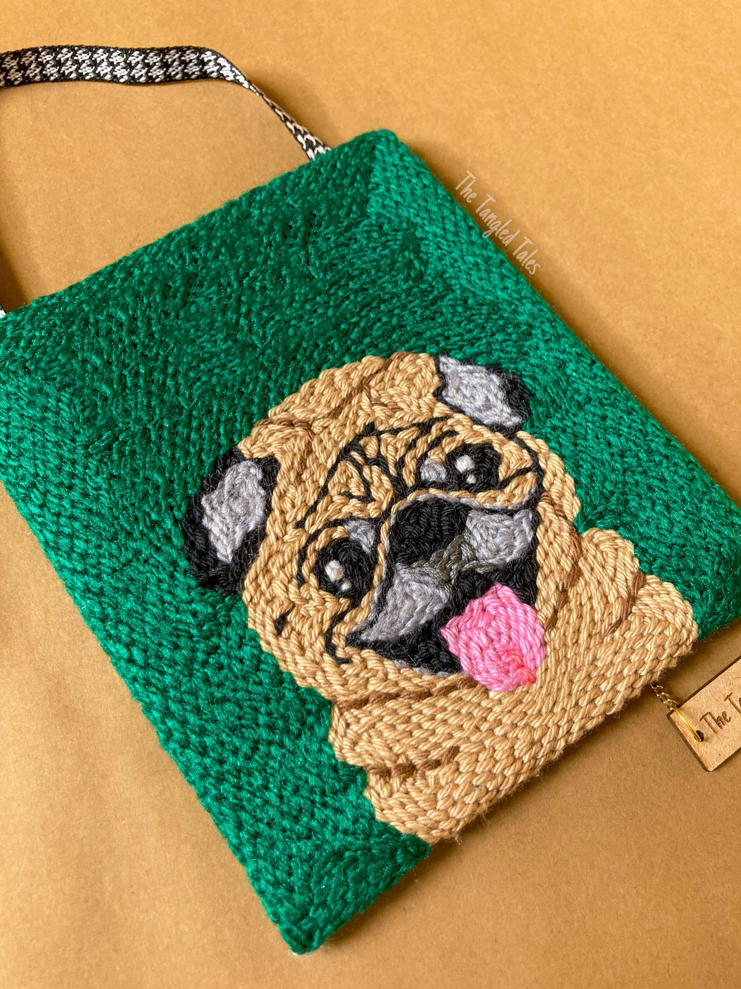 PET PORTRAIT HANGING