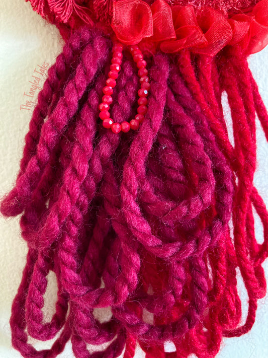 BLOODY HEART WEAVING