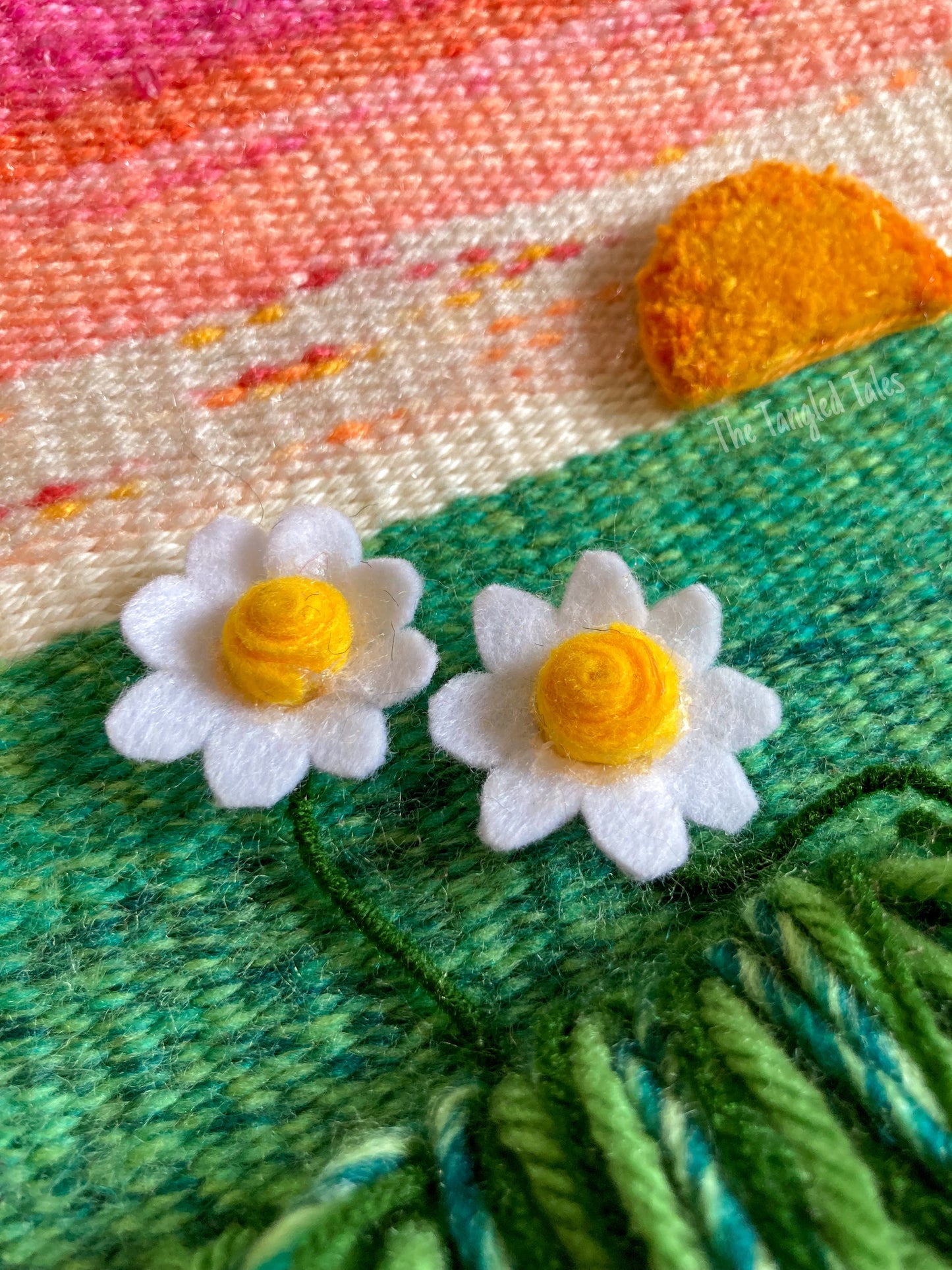 DAISY FILED WEAVING