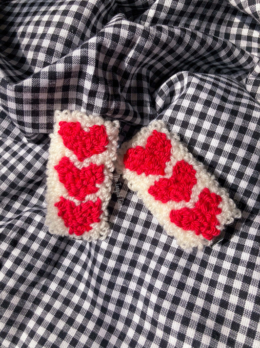 LITTLE HEARTS CLIP PAIR