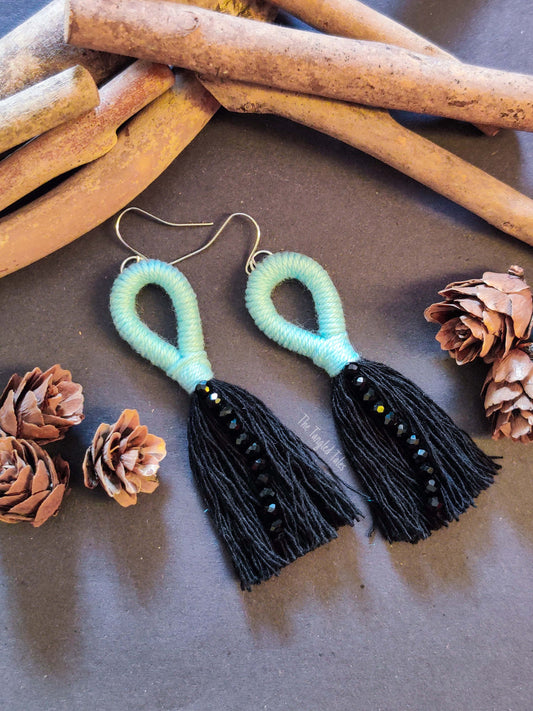 KNOT EARRING